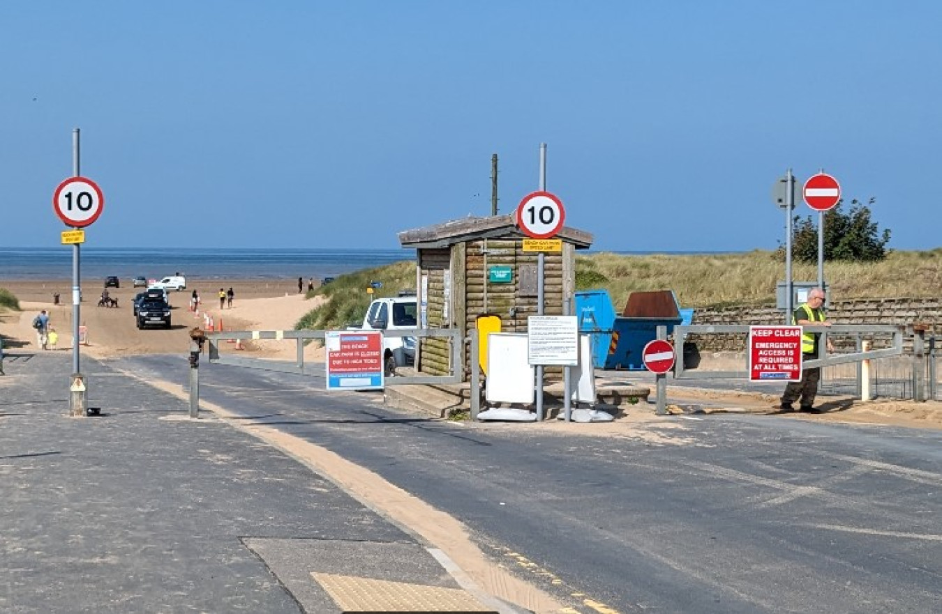 Ainsdale Beach closed for parking as scores of Travellers turn up with ...