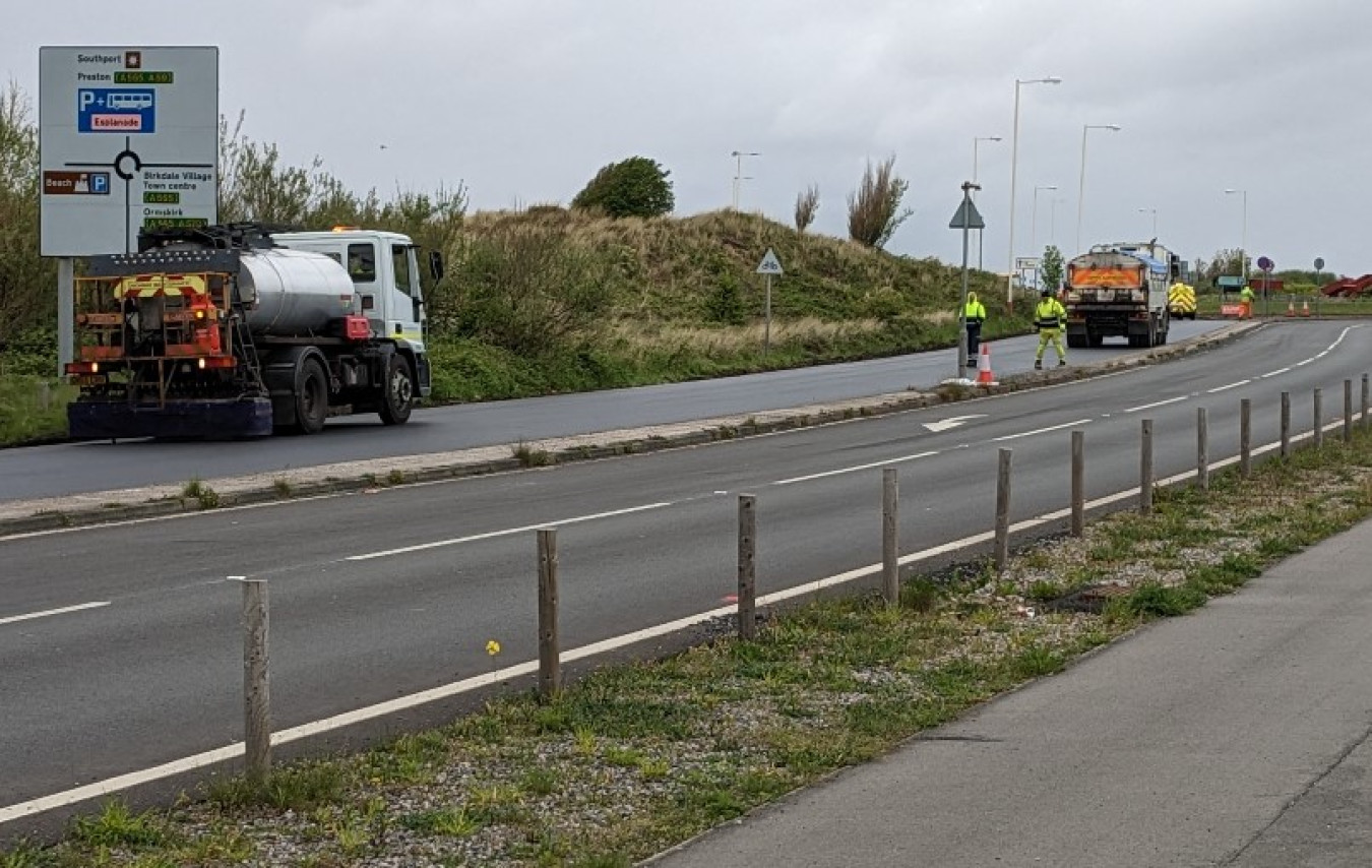 Coastal Road closed northbound between Pontins and Weld Road in