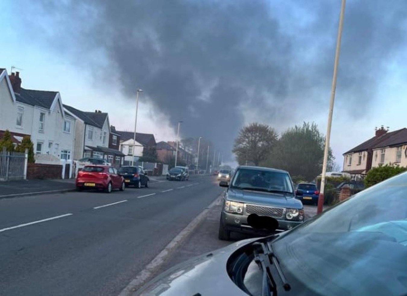 Fire crews tackle massive fire in Southport industrial unit - Eye on  Southport