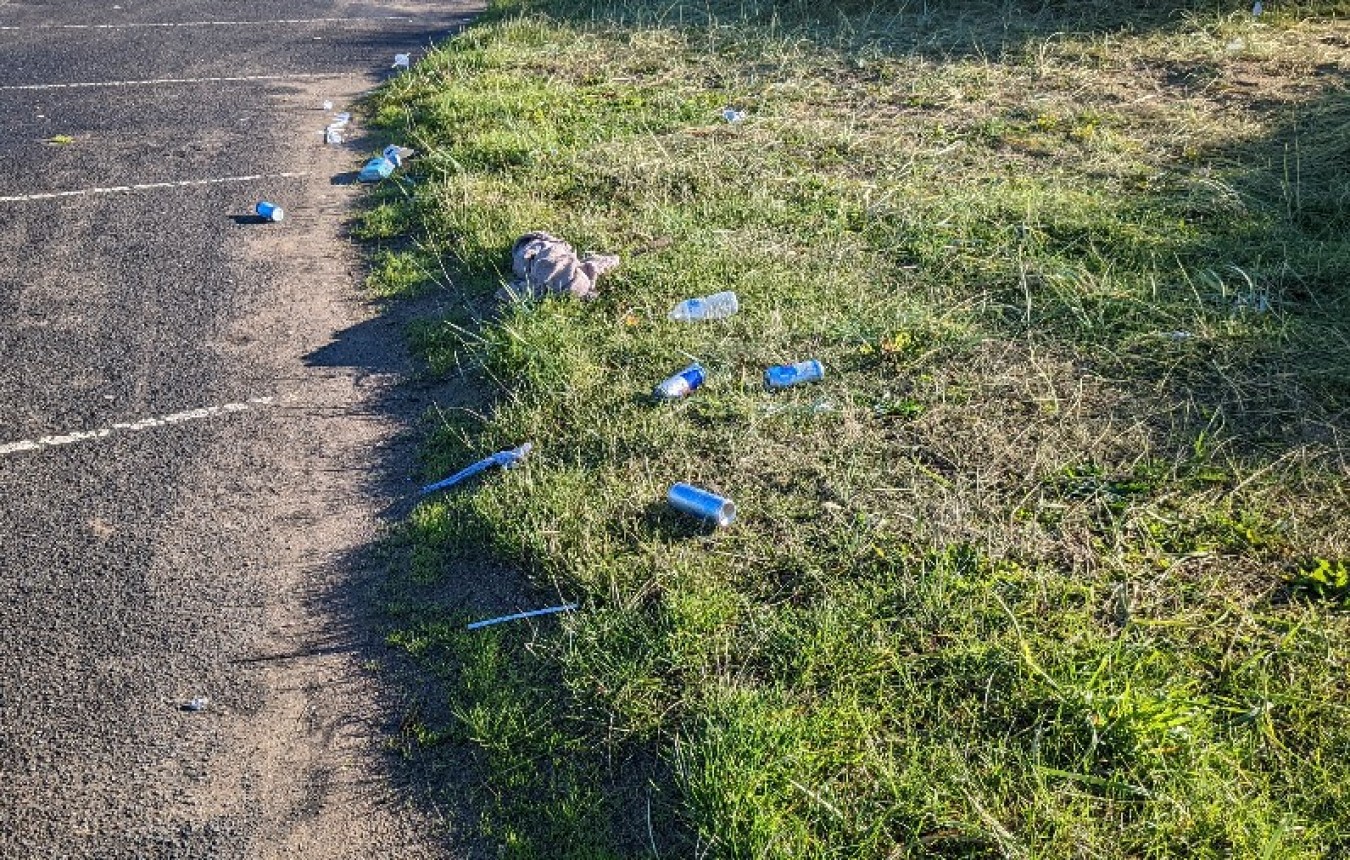 rubbish from travellers